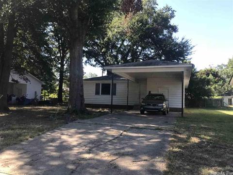 3202 Tulip St, Pine Bluff, AR 71603 photo 1