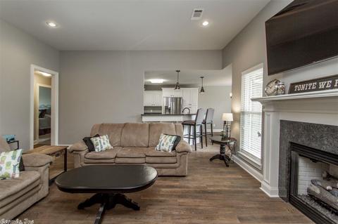 2145 Spring Valley Dr, Conway, AR 72034 photo 3