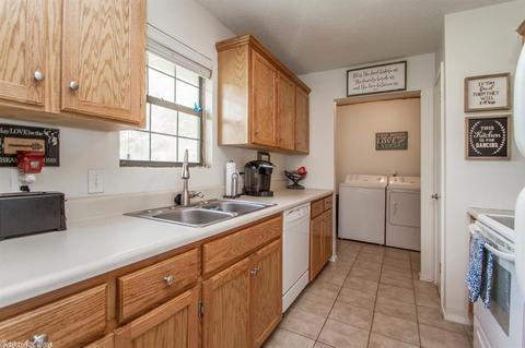 238 Cates, Benton, AR 72015 photo 16