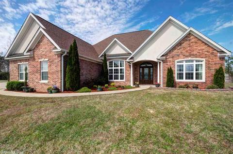 1374 Angel Dr, Alexander, AR 72002 photo 1