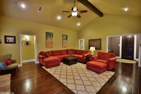 310 Chalice, Conway, AR 72034 photo 3