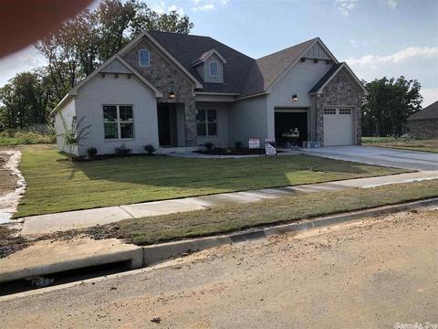1905 Mulberry, Conway, AR 72034 photo 1