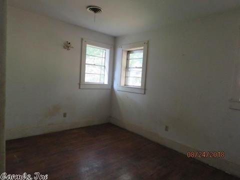 1806 S Linden St, Pine Bluff, AR 71603 photo 6