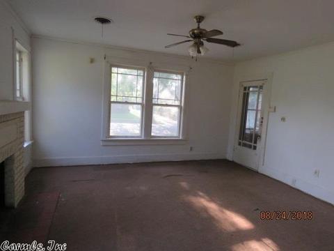 1806 S Linden St, Pine Bluff, AR 71603 photo 4