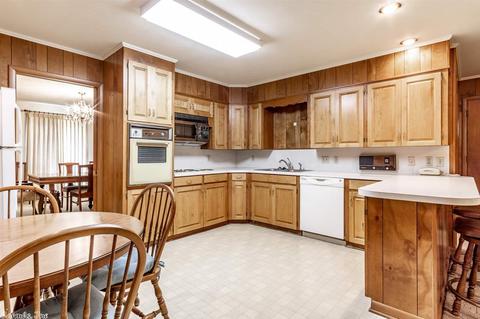 13 Williamsburg Ct, Conway, AR 72034 photo 13