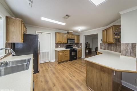 512 Joyner Loop, Lonoke, AR 72086 photo 12