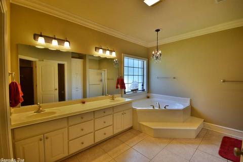 1825 Summerbrook, Conway, AR 72034 photo 14