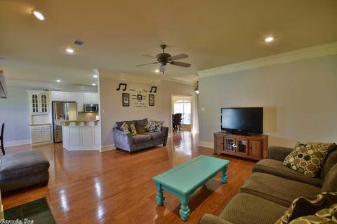 1825 Summerbrook, Conway, AR 72034 photo 7