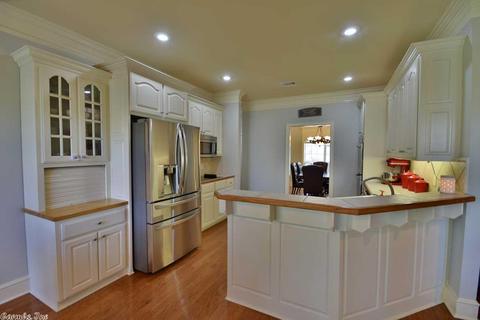 1825 Summerbrook, Conway, AR 72034 photo 9