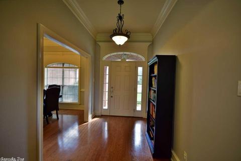 1825 Summerbrook, Conway, AR 72034 photo 2