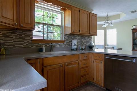 2825 Summerset Dr, Conway, AR 72034 photo 9