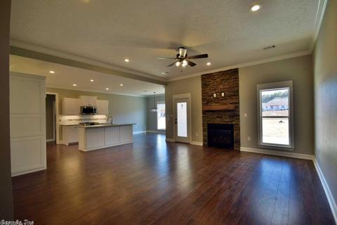1910 Mulberry, Conway, AR 72034 photo 3
