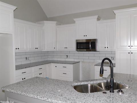 2660 Plateau Dr, Conway, AR 72032 photo 2