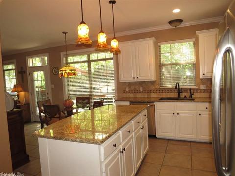 2117 Defoe Cir, Bryant, AR 72022 photo 4