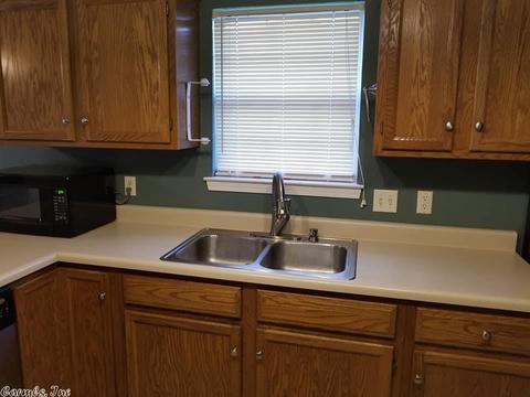 1115 Trenton Dr, Conway, AR 72034 photo 4