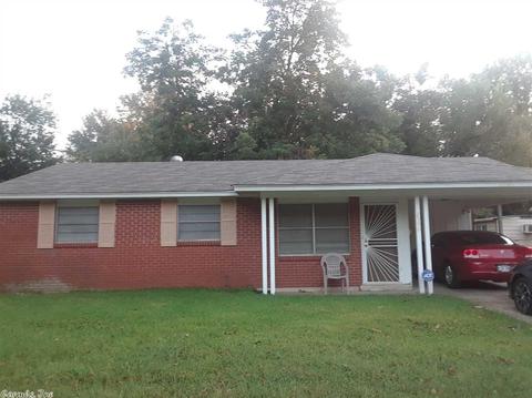 2000 Avondale Dr, Pine Bluff, AR 71601 photo 1