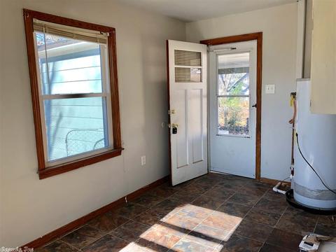 1725 Clifton, Conway, AR 72032 photo 8