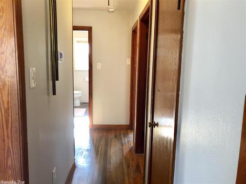 1725 Clifton, Conway, AR 72032 photo 9