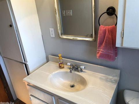 1725 Clifton, Conway, AR 72032 photo 16