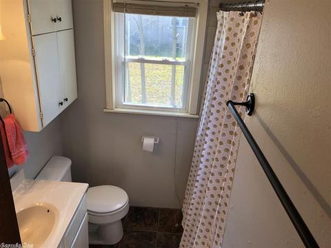 1725 Clifton, Conway, AR 72032 photo 15