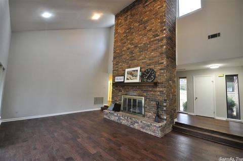 1115 Smithers, Benton, AR 72015 photo 3