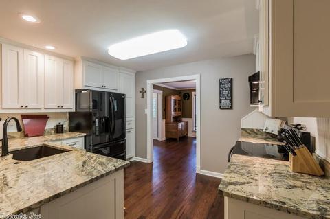 1315 River Oaks Dr, Benton, AR 72019 photo 7