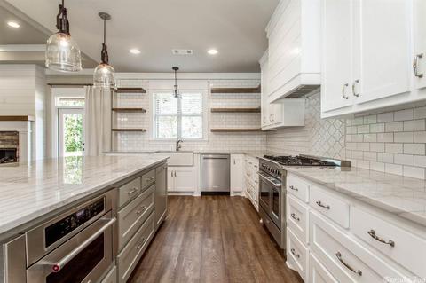 2069 Mohegan Trl, Benton, AR 72019 photo 10