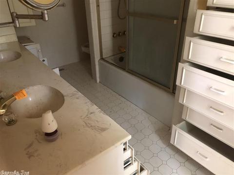 2305 Beau Monde, Pine Bluff, AR 71603 photo 13
