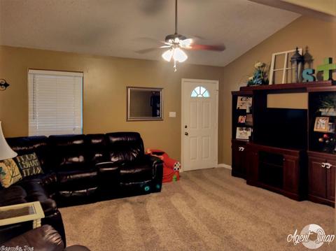 102 Cotton Ln, Lonoke, AR 72086 photo 3