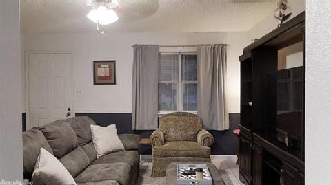 6612 Grayson Dr, Benton, AR 72019 photo 2