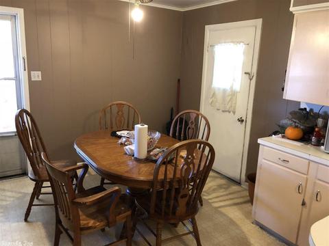 820 Sixth St, De Queen, AR 71832 photo 2