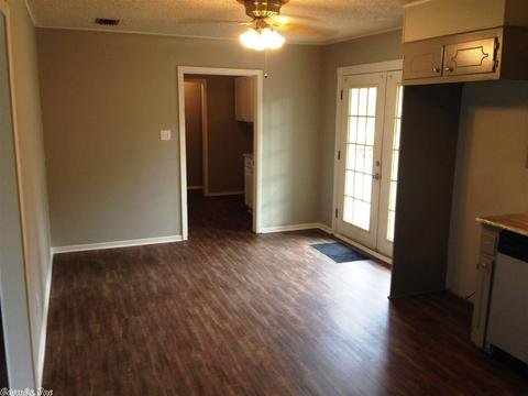 39 Crain Dr, Bryant, AR 72022 photo 6