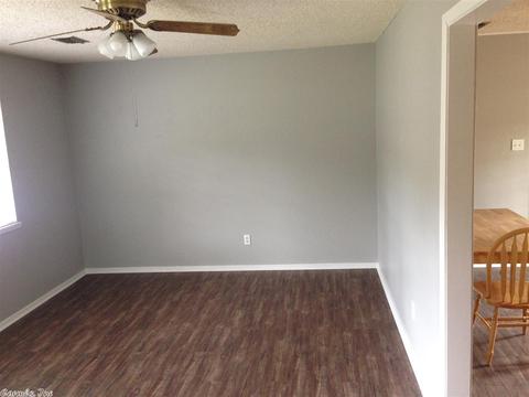 39 Crain Dr, Bryant, AR 72022 photo 8