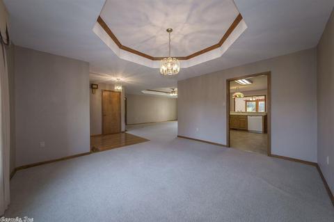 955 Pickthorne, Cabot, AR 72023 photo 5