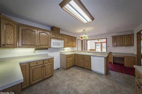 955 Pickthorne, Cabot, AR 72023 photo 18