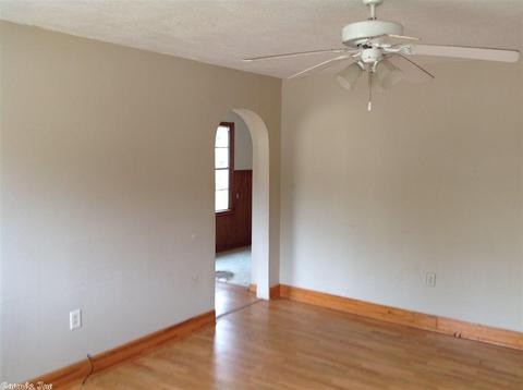 210 Circle Dr, Benton, AR 72015 photo 5