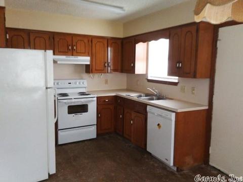111 N Park Dr, Cabot, AR 72023 photo 3