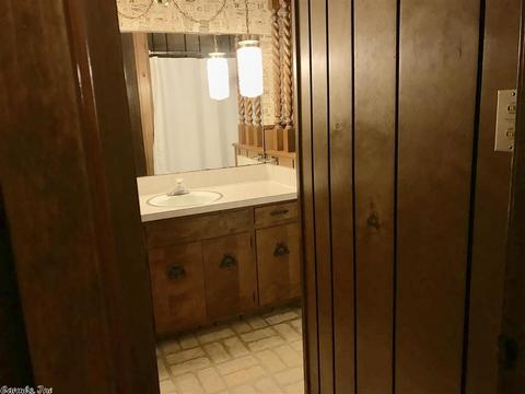 1304 Maple, De Queen, AR 71832 photo 6