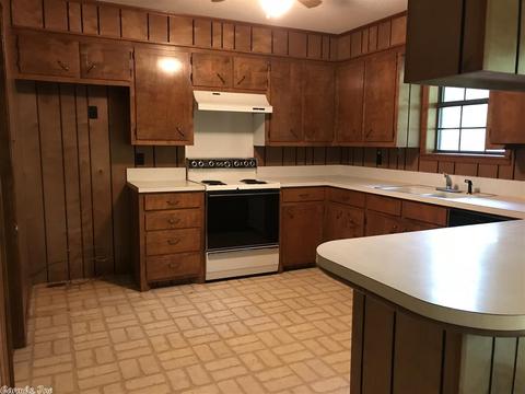 1304 Maple, De Queen, AR 71832 photo 3