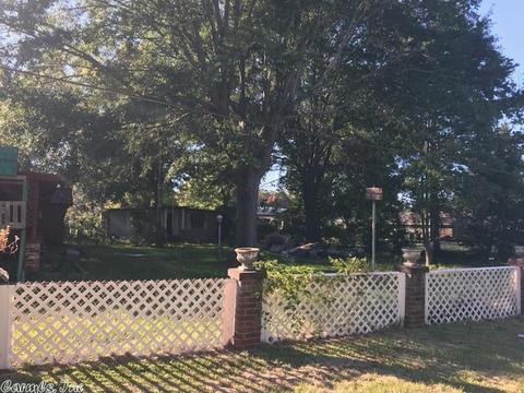 605 E 607 E Ave D, Hooks, TX 75561 photo 2