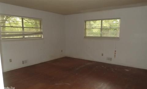 14 King Richard Cv, Pine Bluff, AR 71603 photo 8