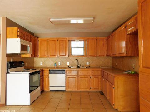 505 Cherry St, Leslie, AR 72645 photo 19