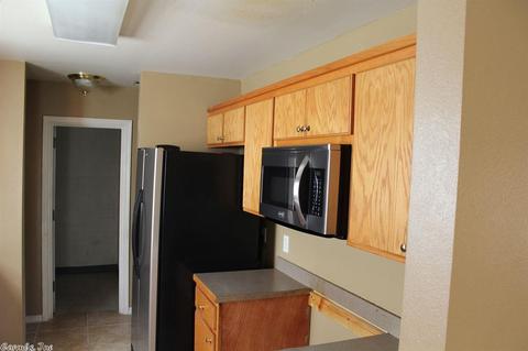 1107 S Cedar St, Hope, AR 71801 photo 4