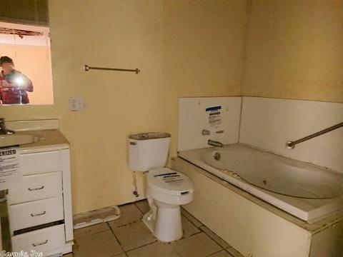 4315 Donham Rd, Pine Bluff, AR 71603 photo 11