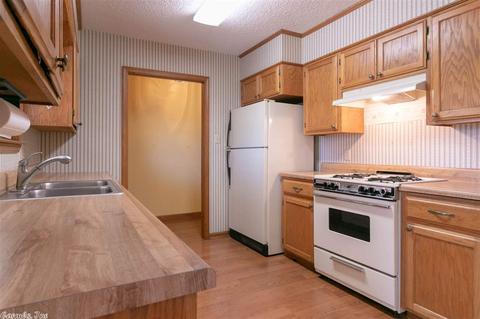 5 S Hampton Cv, Conway, AR 72034 photo 11