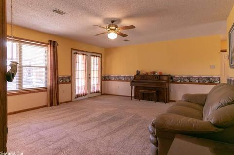 5 S Hampton Cv, Conway, AR 72034 photo 9