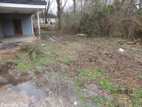 1317 S Hickory St, Pine Bluff, AR 71601 photo 2