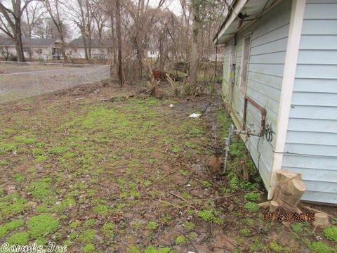 1317 S Hickory St, Pine Bluff, AR 71601 photo 3