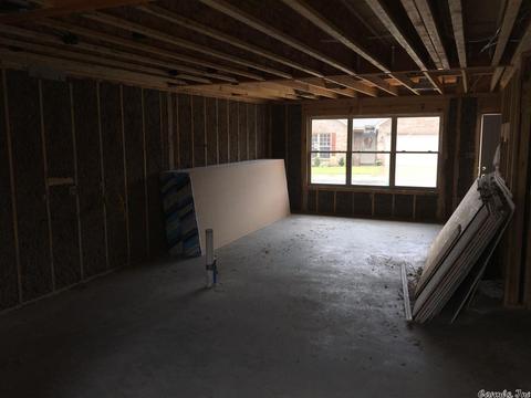 738 Mimosa Ct, Bryant, AR 72022 photo 2
