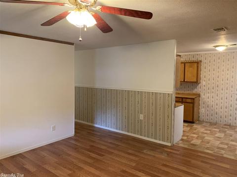 103 E Fox St, Beebe, AR 72012 photo 8